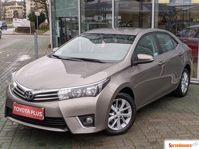 Toyota Corolla 2015, 1.6 benzyna Na sprzedaż za 51 900